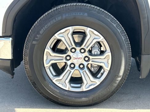 Used 2023 GMC Sierra 1500 SLE RWD image 32