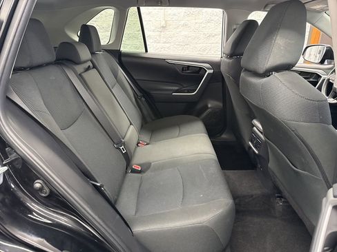 Certified 2025 Toyota RAV4 LE image 36