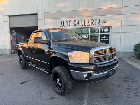 Used 2009 Dodge Ram 2500 Truck SLT w/ Snow Chief Group image 2