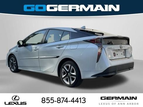 Used 2016 Toyota Prius Four Touring FWD image 5