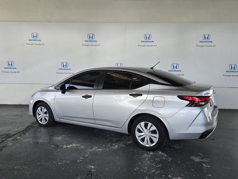 Used 2023 Nissan Versa S image 4