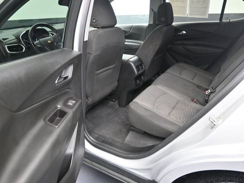 Used 2019 Chevrolet Equinox LT image 14