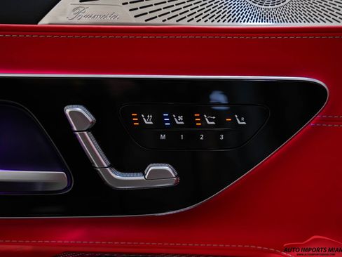 Used 2022 Mercedes-Benz SL 63 AMG 4MATIC w/ AMG Aerodynamic Package image 57