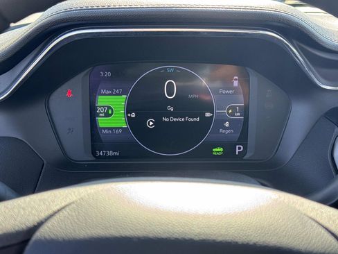 Used 2023 Chevrolet Bolt EUV LT w/ Driver Confidence Package image 10