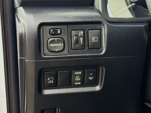Used 2024 Toyota 4Runner Limited AWD/4WD image 10