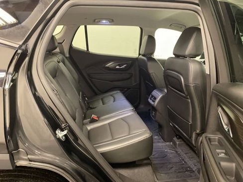 Certified 2024 GMC Terrain SLT w/ Infotainment Package II image 26