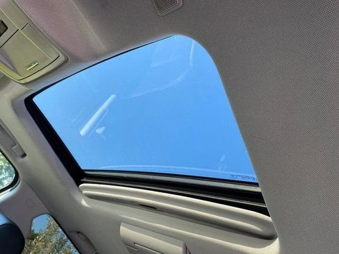 Used 2016 Chevrolet Tahoe LT image 22