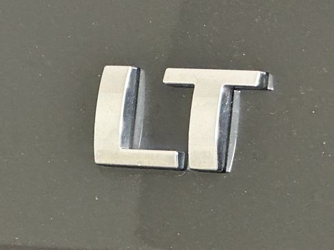 Used 2019 Chevrolet Tahoe LT image 9