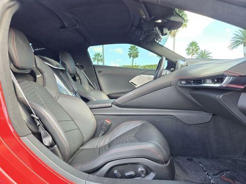 Used 2022 Chevrolet Corvette Stingray Premium Cpe w/ Z51 Performance Package image 16