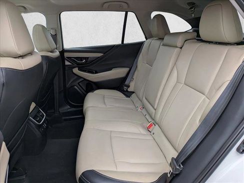 Used 2023 Subaru Outback Limited image 19