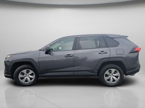 Used 2023 Toyota RAV4 LE image 19