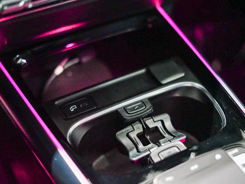 Certified 2022 Mercedes-Benz GLA 250 4MATIC image 25