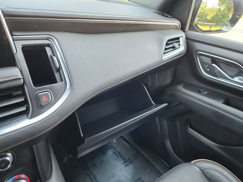 Used 2024 GMC Yukon XL AT4 w/ Technology Package AWD/4WD image 48