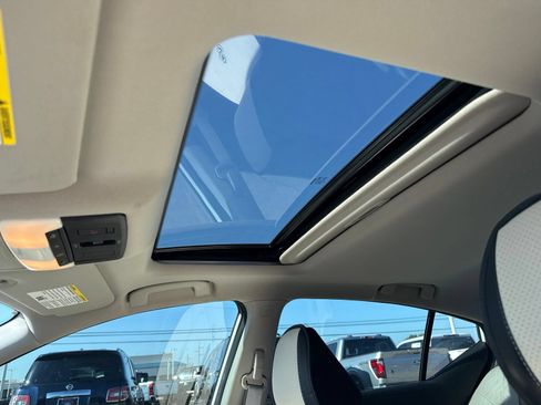 Used 2021 Nissan Altima 2.5 SL FWD image 12