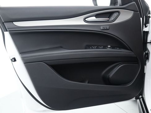 New 2025 Alfa Romeo Stelvio Sprint w/ Veloce Package image 13