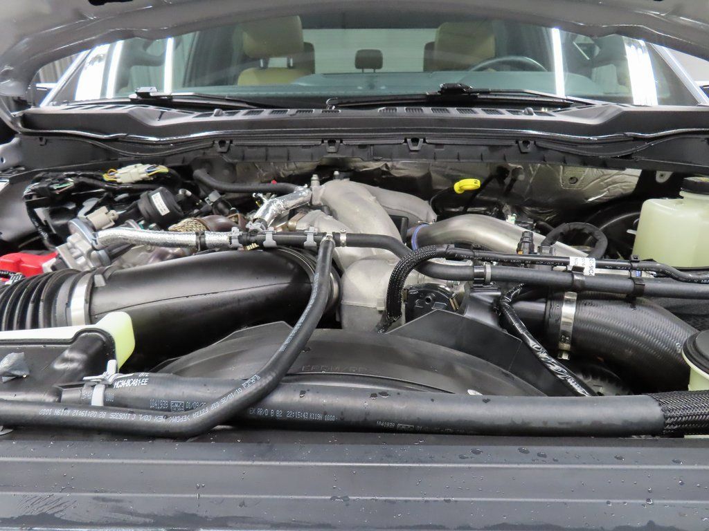 Used 2025 Ford F350 Lariat AWD/4WD image 28