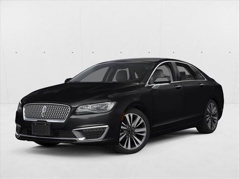 Used 2017 Lincoln MKZ Reserve w/ Climate Package FWD image 1