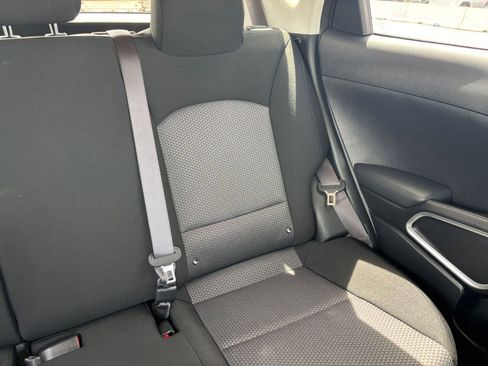 Used 2025 Kia Soul LX w/ LX Technology Package FWD image 35