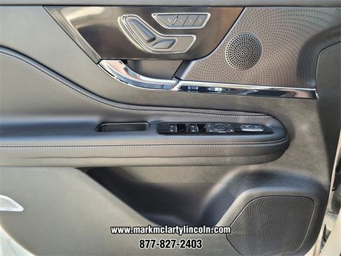 New 2026 Lincoln Corsair Reserve w/ Rear Removable Package Tray image 23