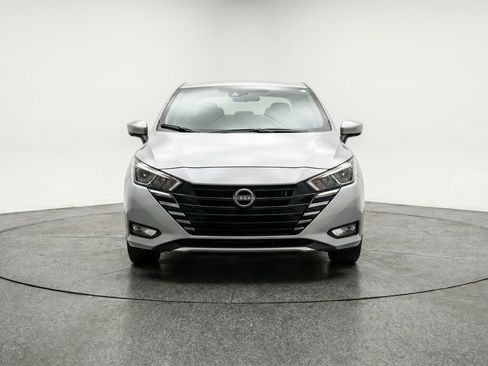 Used 2025 Nissan Versa SV FWD image 2