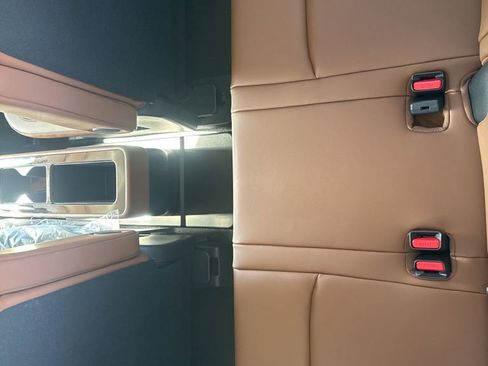 New 2026 Nissan Pathfinder Platinum image 16