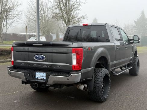 Used 2017 Ford F250 Lariat w/ Lariat Value Package image 8