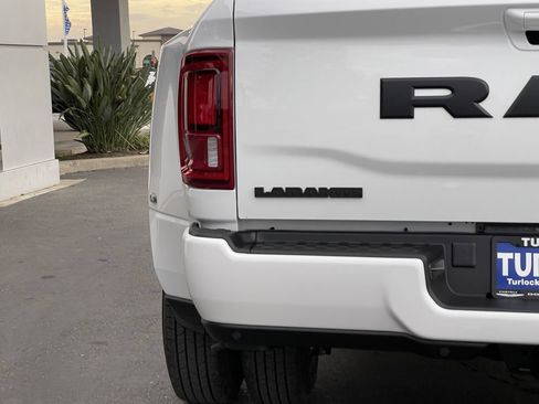 New 2026 RAM 3500 Laramie w/ Night Edition AWD/4WD image 11