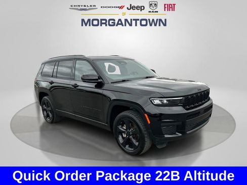 Certified 2023 Jeep Grand Cherokee L Laredo image 3