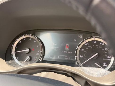 Used 2022 Toyota Highlander XSE AWD/4WD image 20