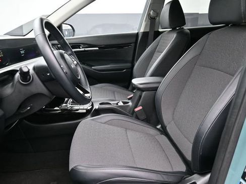 Used 2025 Kia Seltos S FWD image 10