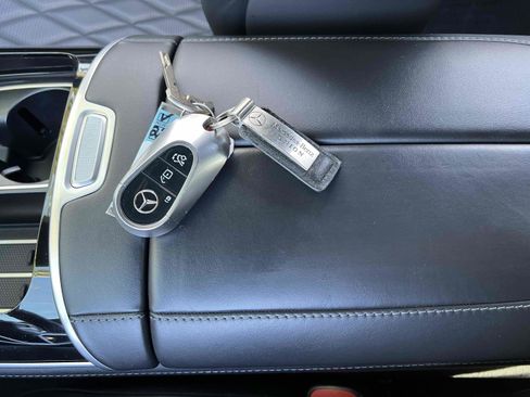 Used 2022 Mercedes-Benz S 580 4MATIC Sedan image 11