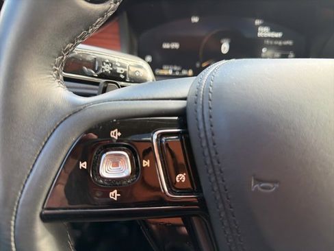 Used 2022 Lincoln Aviator Reserve image 13