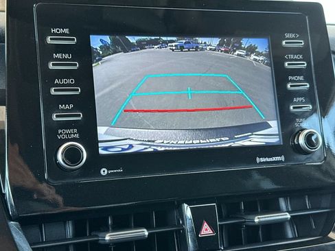 Used 2023 Toyota Camry SE w/ Protection Package (Q2) (TMS) FWD image 17