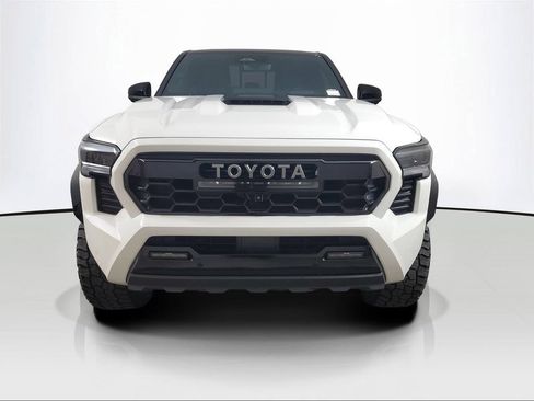 Used 2024 Toyota Tacoma TRD Pro AWD/4WD image 2