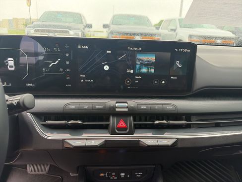 Used 2026 Kia K4 GT-Line w/ GT-Line Premium Package FWD image 24