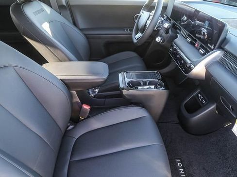 New 2026 Hyundai Ioniq 5 SEL image 18