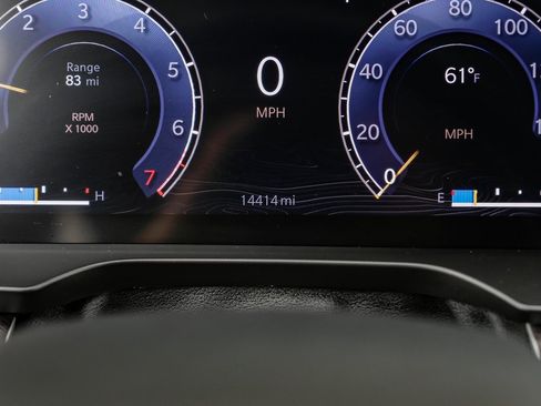 Used 2023 Jeep Grand Cherokee L Limited image 3