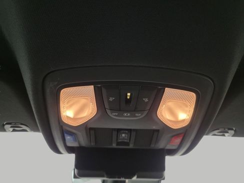 Used 2019 RAM 1500 Big Horn AWD/4WD image 18