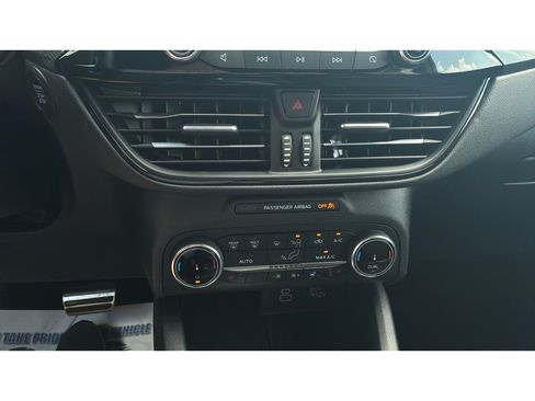 Used 2024 Ford Escape ST-Line AWD/4WD image 17