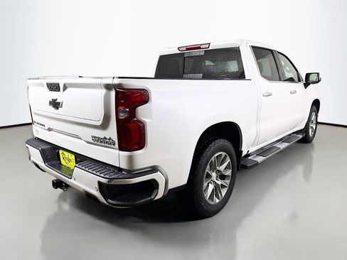 Used 2021 Chevrolet Silverado 1500 High Country w/ Z71 Off-Road Package AWD/4WD image 6
