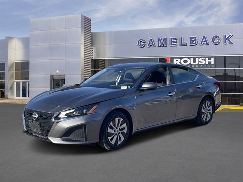 Used 2023 Nissan Altima 2.5 S image 32