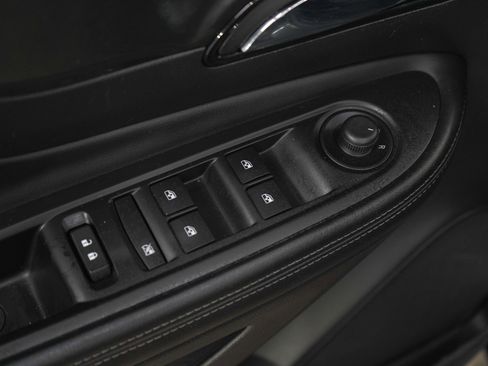 Used 2018 Buick Encore Preferred image 19