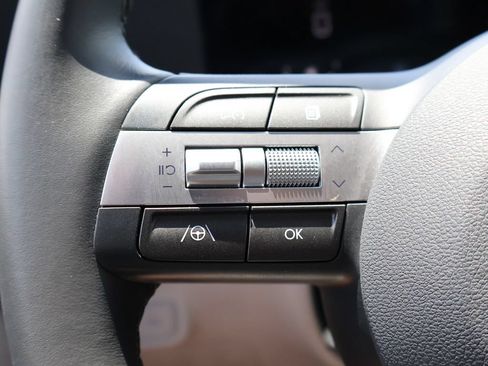 Used 2025 Hyundai Kona SEL AWD/4WD image 25