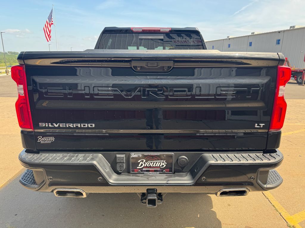 Used 2023 Chevrolet Silverado 1500 LT Trail Boss w/ LT Trail Boss Premium Package AWD/4WD image 6