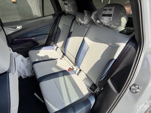 New 2025 Volkswagen ID.4 Pro S image 20