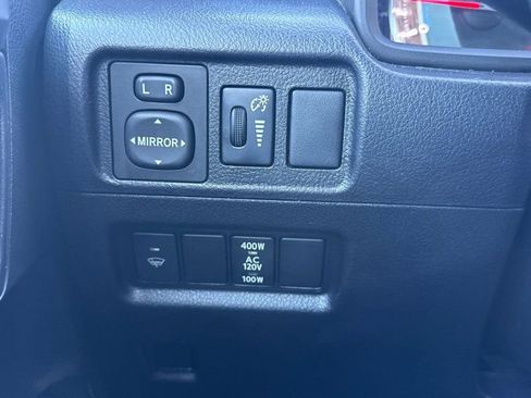 Used 2017 Toyota 4Runner SR5 Premium image 30