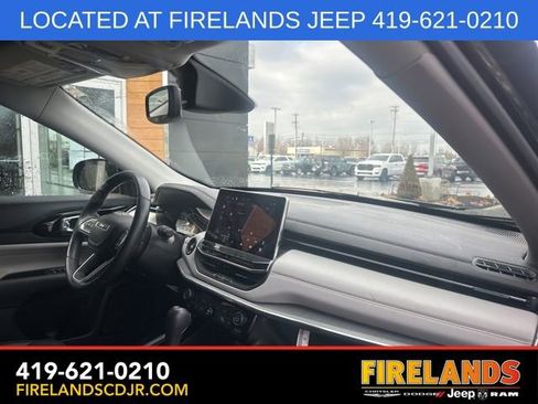 Used 2022 Jeep Compass Limited image 15