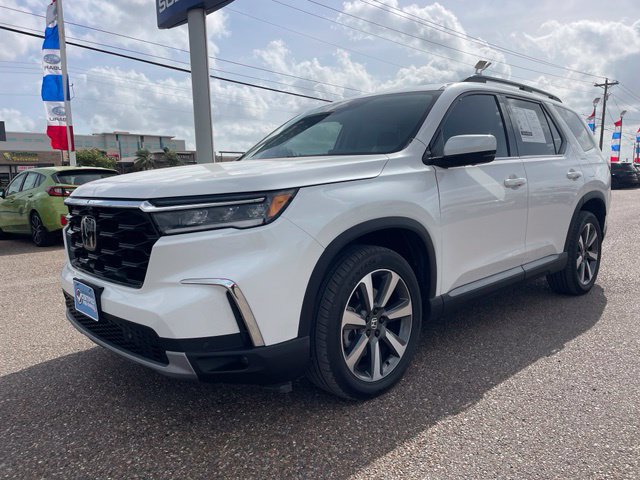Used 2025 Honda Pilot Elite image 3