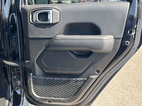 Used 2023 Jeep Gladiator Overland AWD/4WD image 22