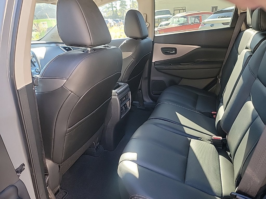 Used 2024 Nissan Murano SL FWD image 6